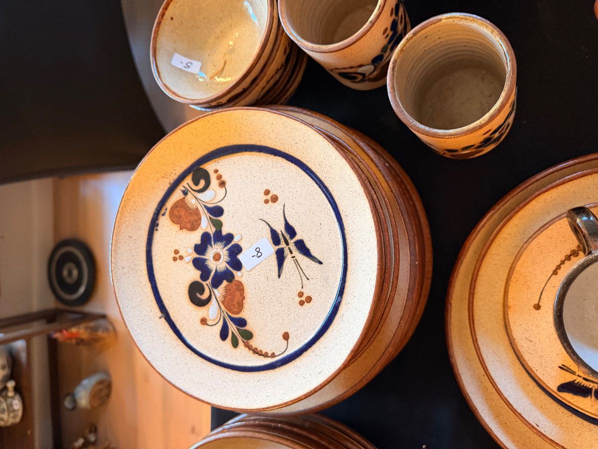 Kaleidoscope of Items on Kiesthill Dr in Oak Cliff