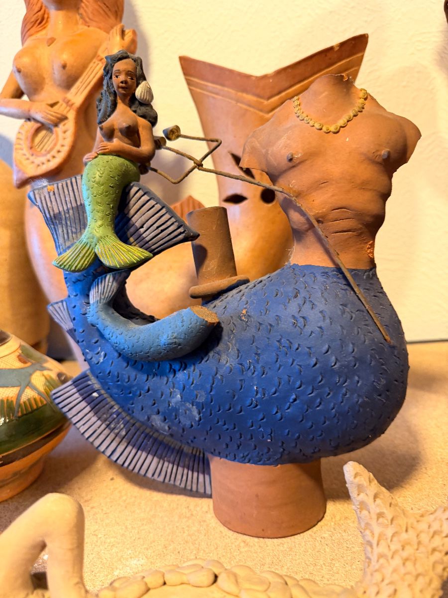 Kaleidoscope of Items on Kiesthill Dr in Oak Cliff — estate sale item photo 8