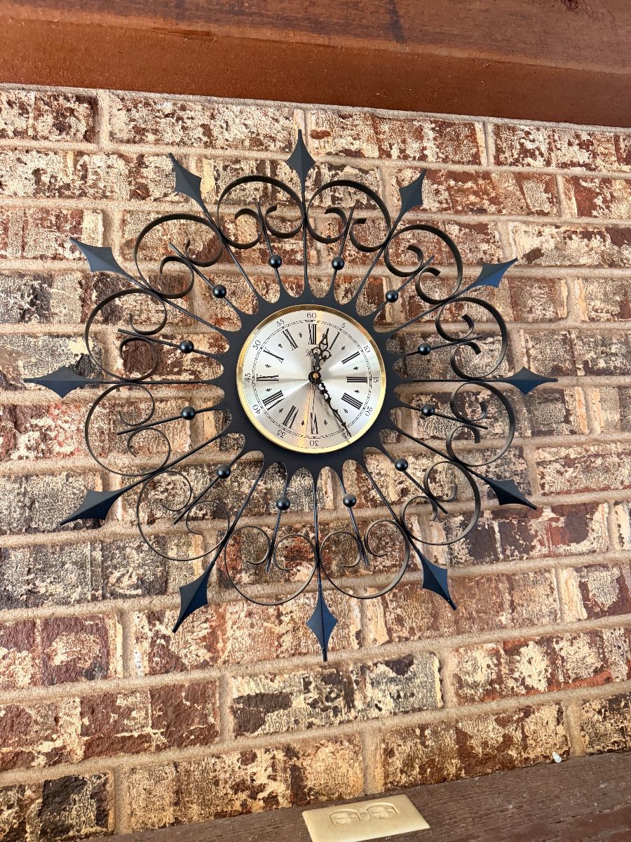 Middle of Arlington Mid-Century Modern Estate Sale by James Major Estate Sales — estate sale item photo 3