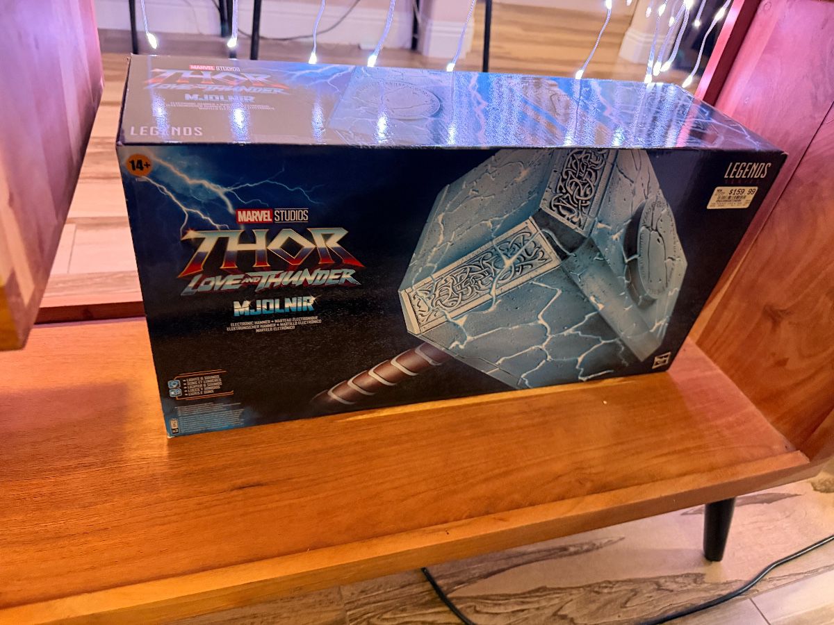 Boxed Marvel Thor Mjolnir hammer replica