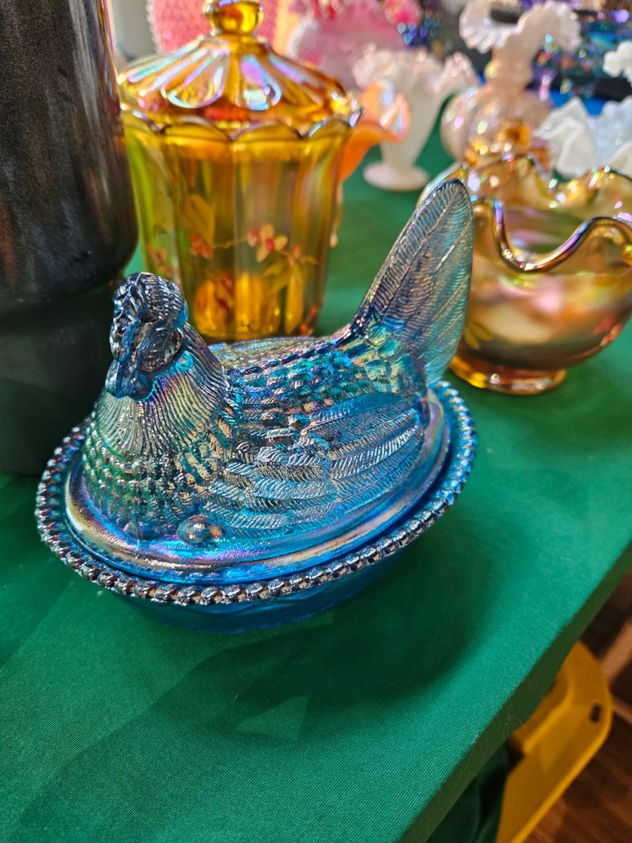 Carnival glass hen on nest dish