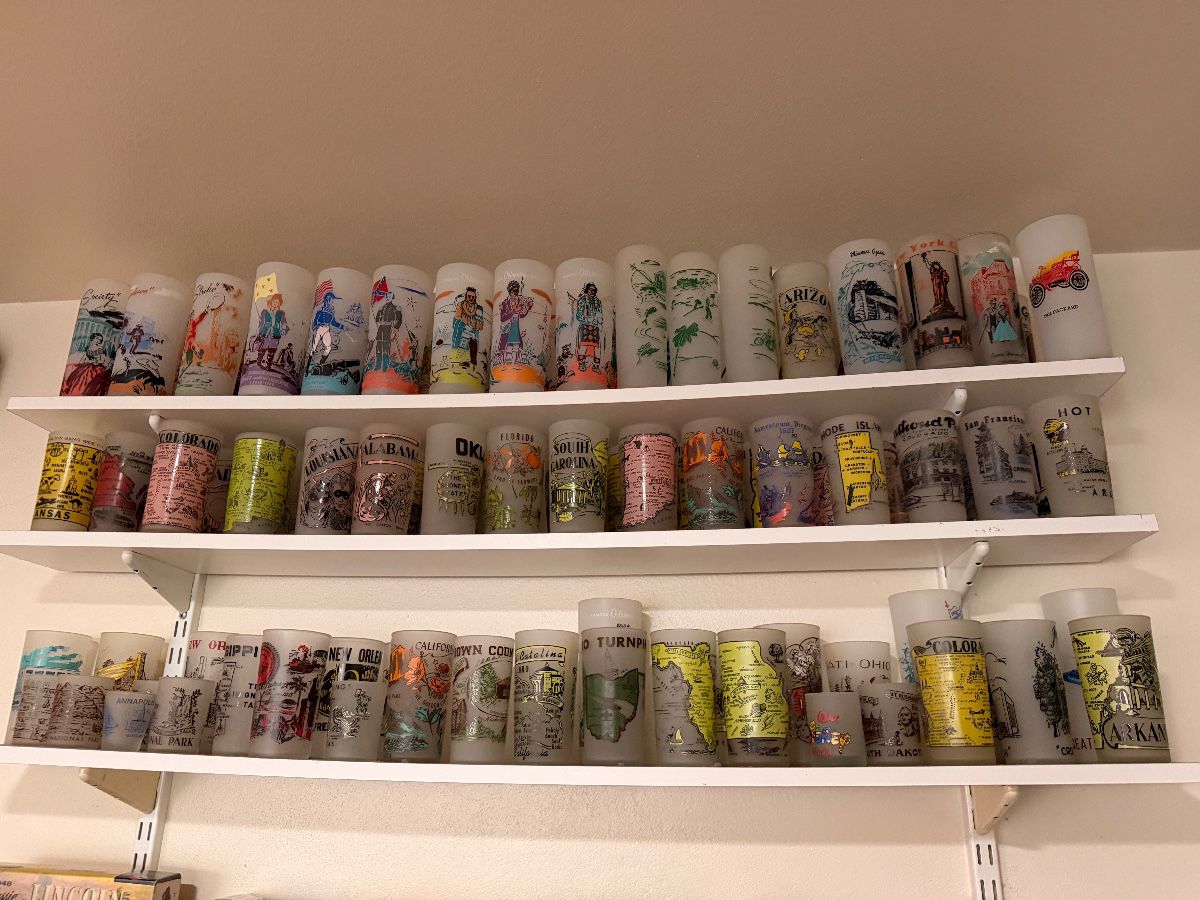Collection of vintage souvenir state drinking glasses