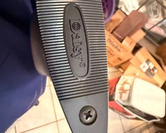 Daisy logo on an air rifle stock