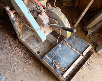 Gas powered concrete cut-off saw