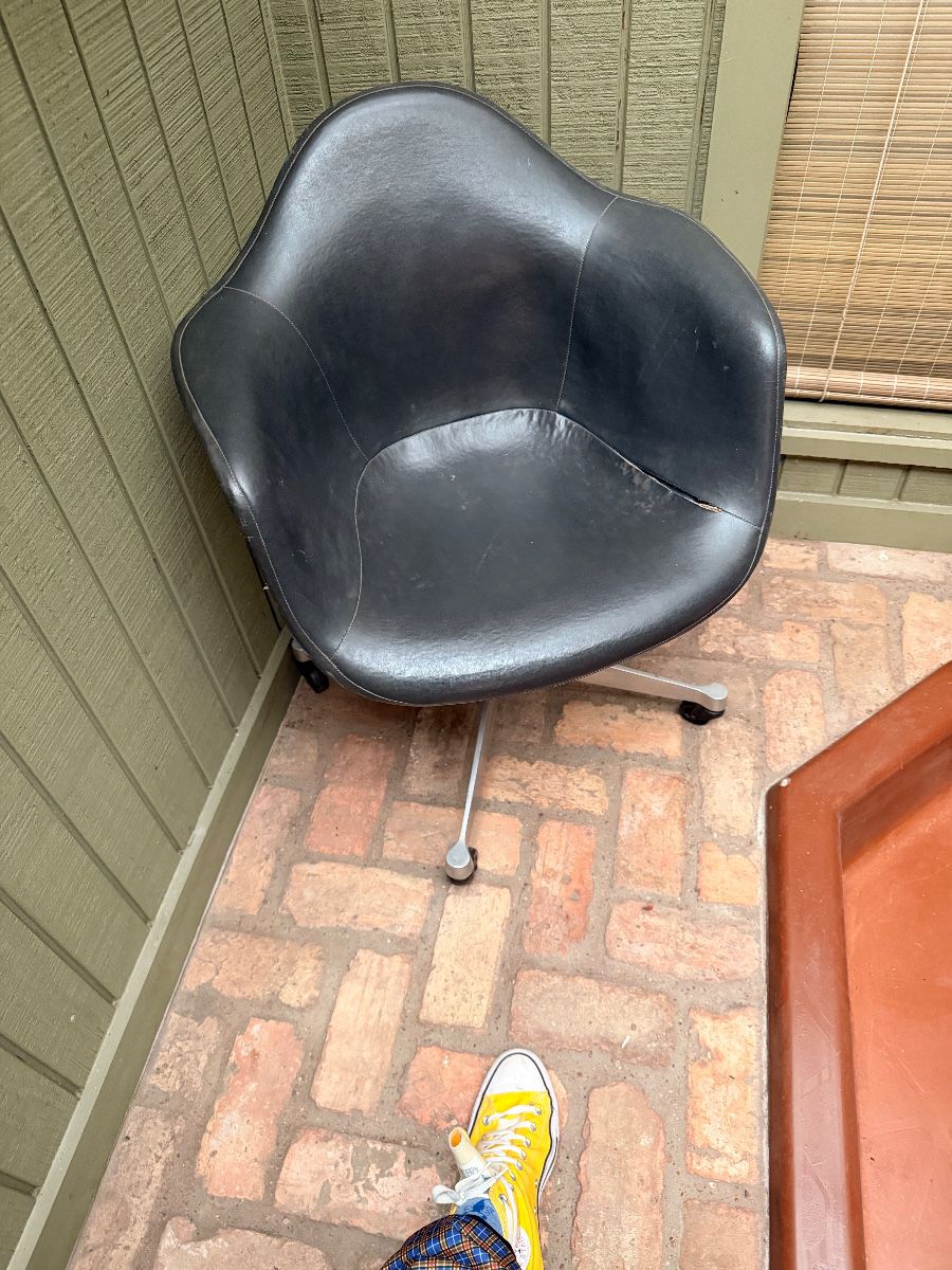 Herman Miller Eames shell armchair